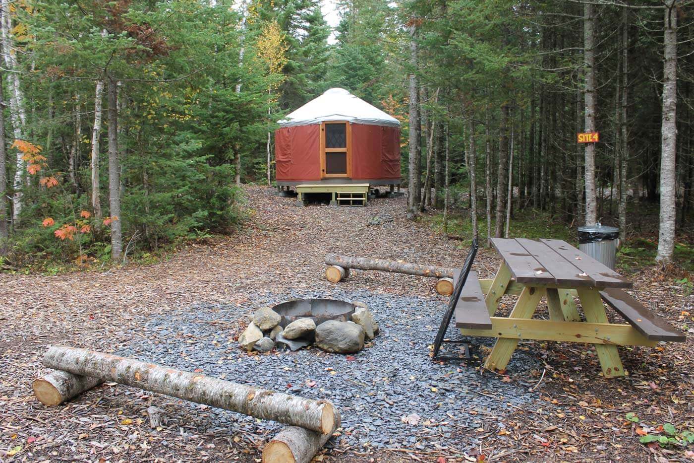 King bed yurt in the woods in Maine